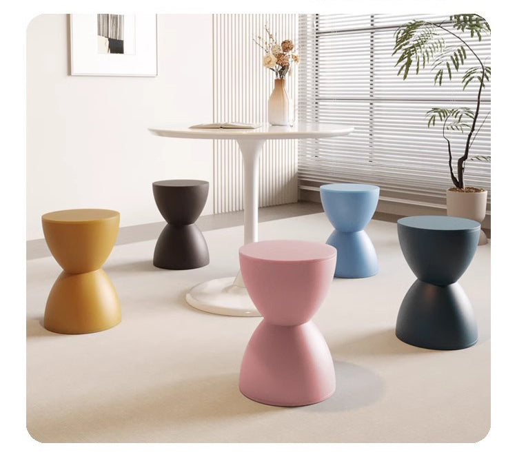 Moderner runder Kunststoffhocker für Wohnzimmer & Alltagsgebrauch
