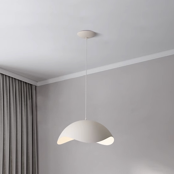 Modern Creative Eggshell-Style Pendant Light for Dining Area