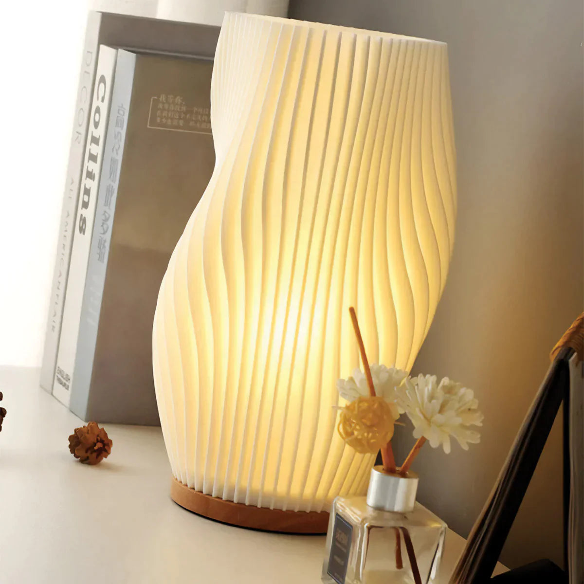 Wavecrest Lamp