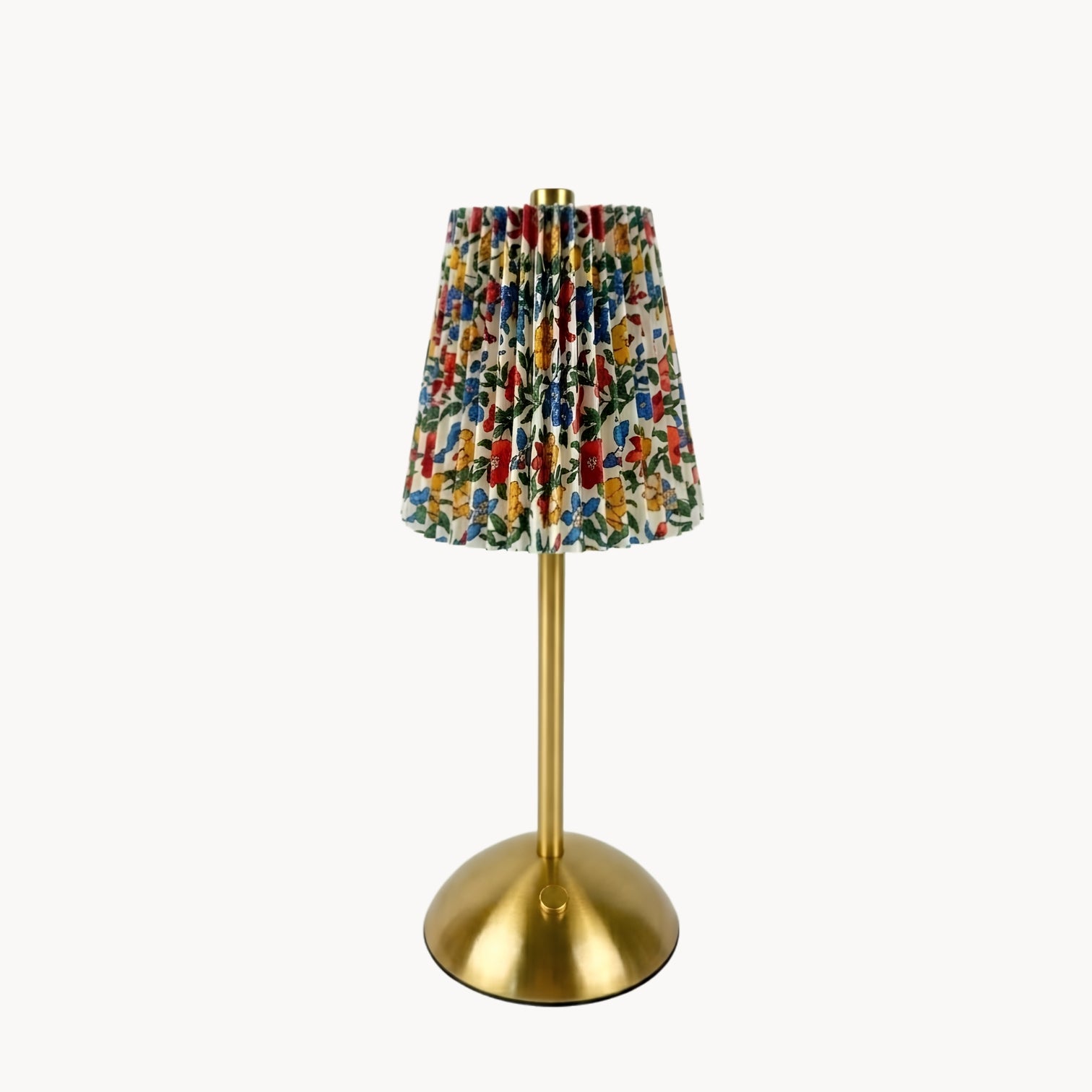 Geplooide stoffen tafellamp – Elegante bedlamp met warm licht
