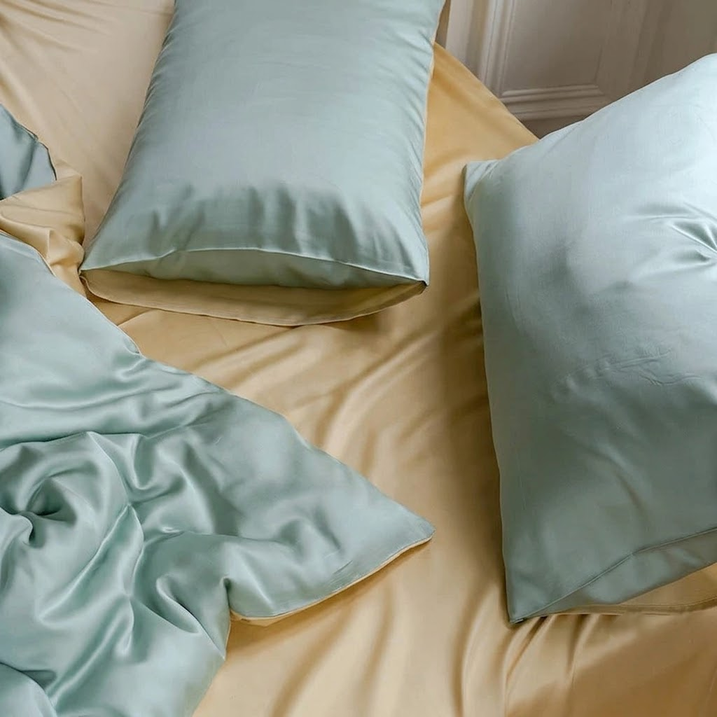 Summer Cooling Silk Bedding Set