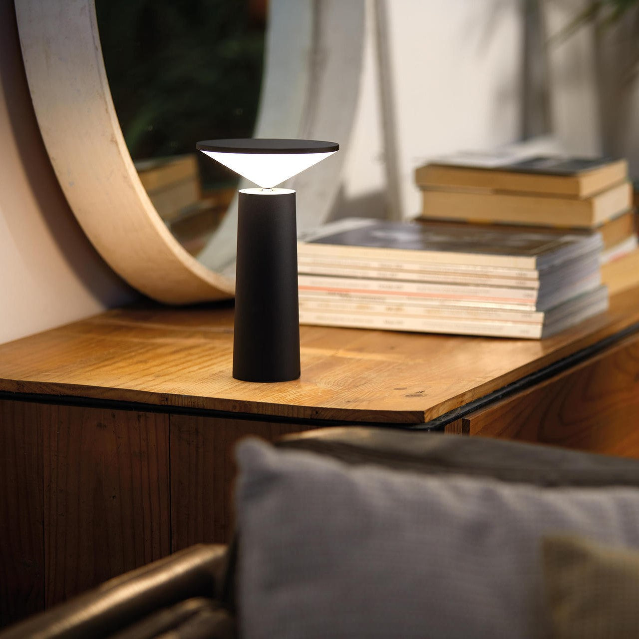 LED Tafellamp | Dimbaar, 360° Draaibaar, 2000 mAh Batterij | Modern Design