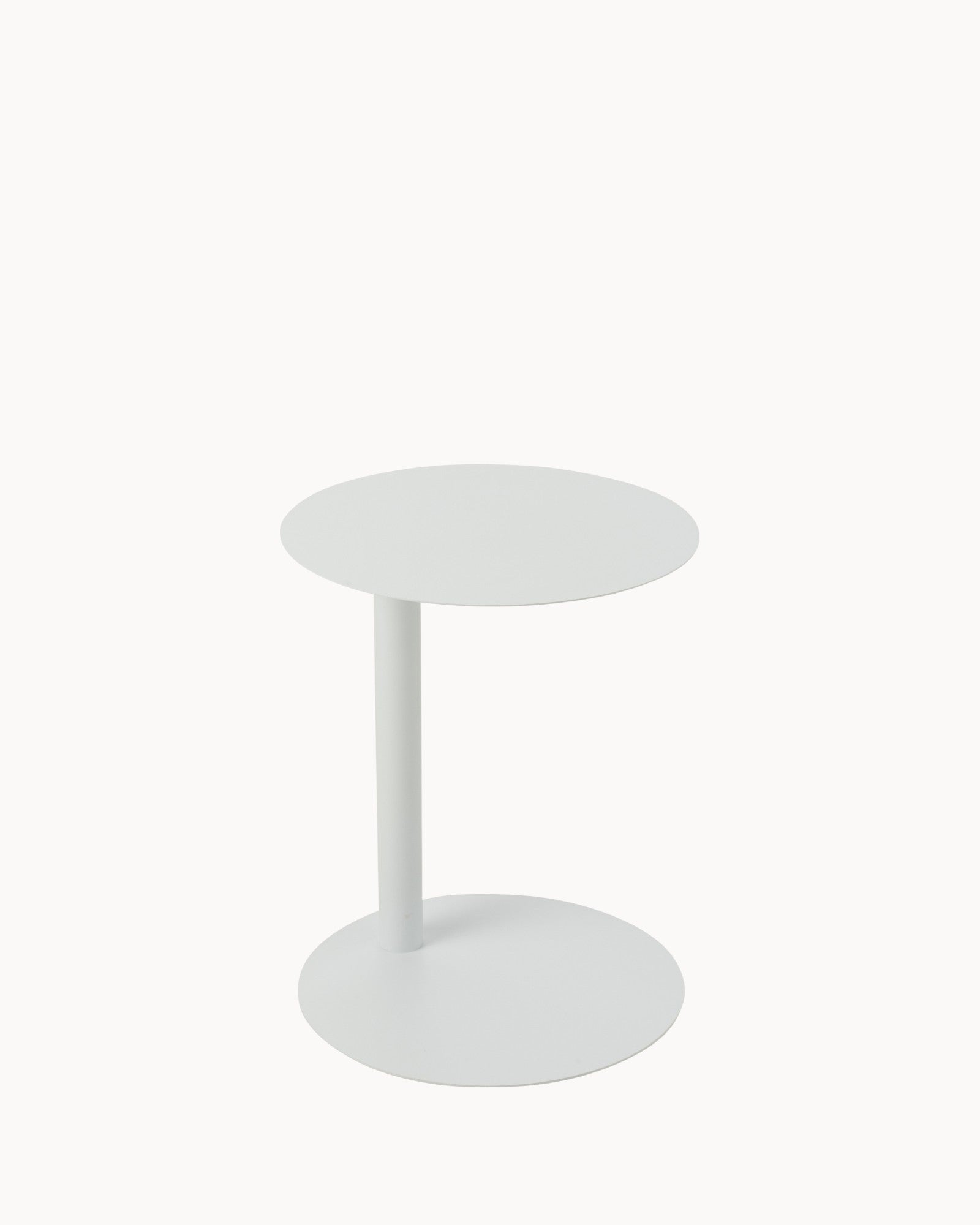 J-Line - Side Table - Round White Metal - Minimalist Accent Table - 40x50 cm