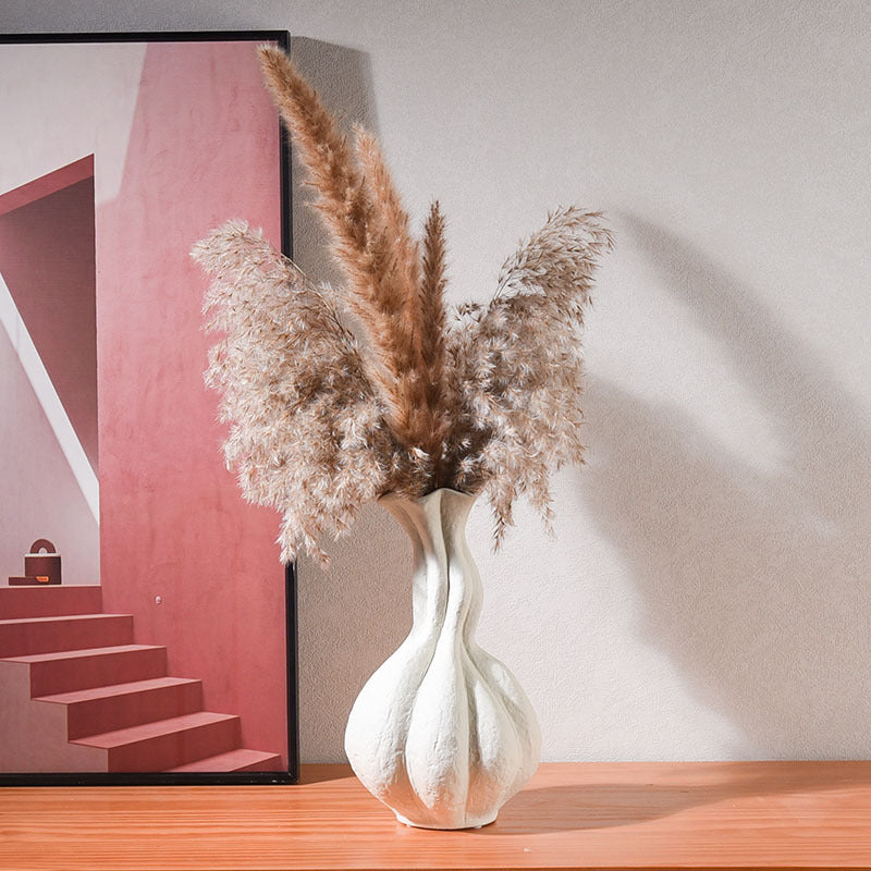 Skulpturale Keramikvase im Wabi-Sabi-Stil – Modernes Dekoobjekt mit organischer Form