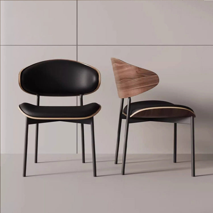 Elegante italienische Massivholz Esszimmerstuhl