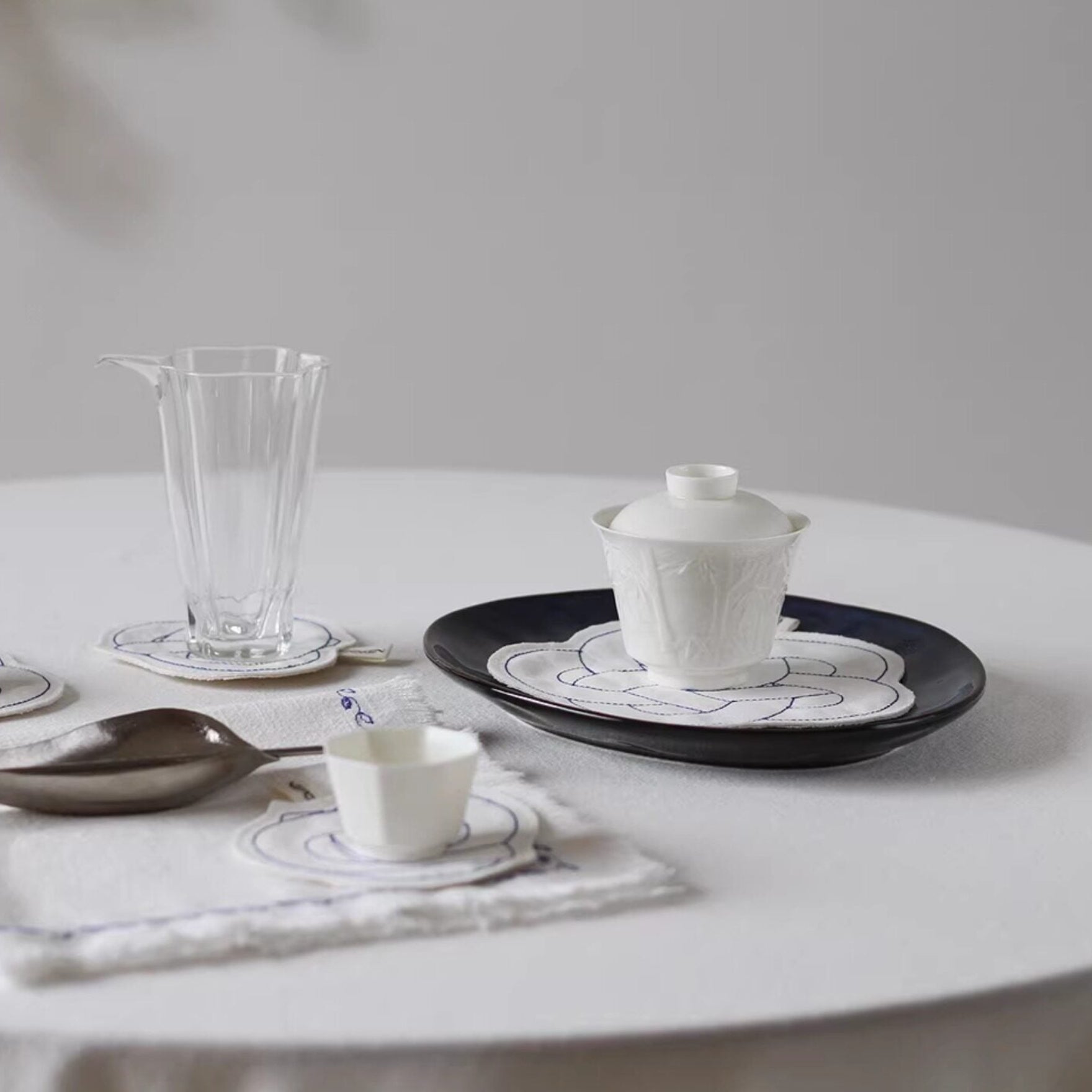 Textured Thick Ramie-Cotton Napkin in Solid Color
