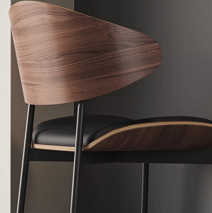 Elegante italienische Massivholz Esszimmerstuhl