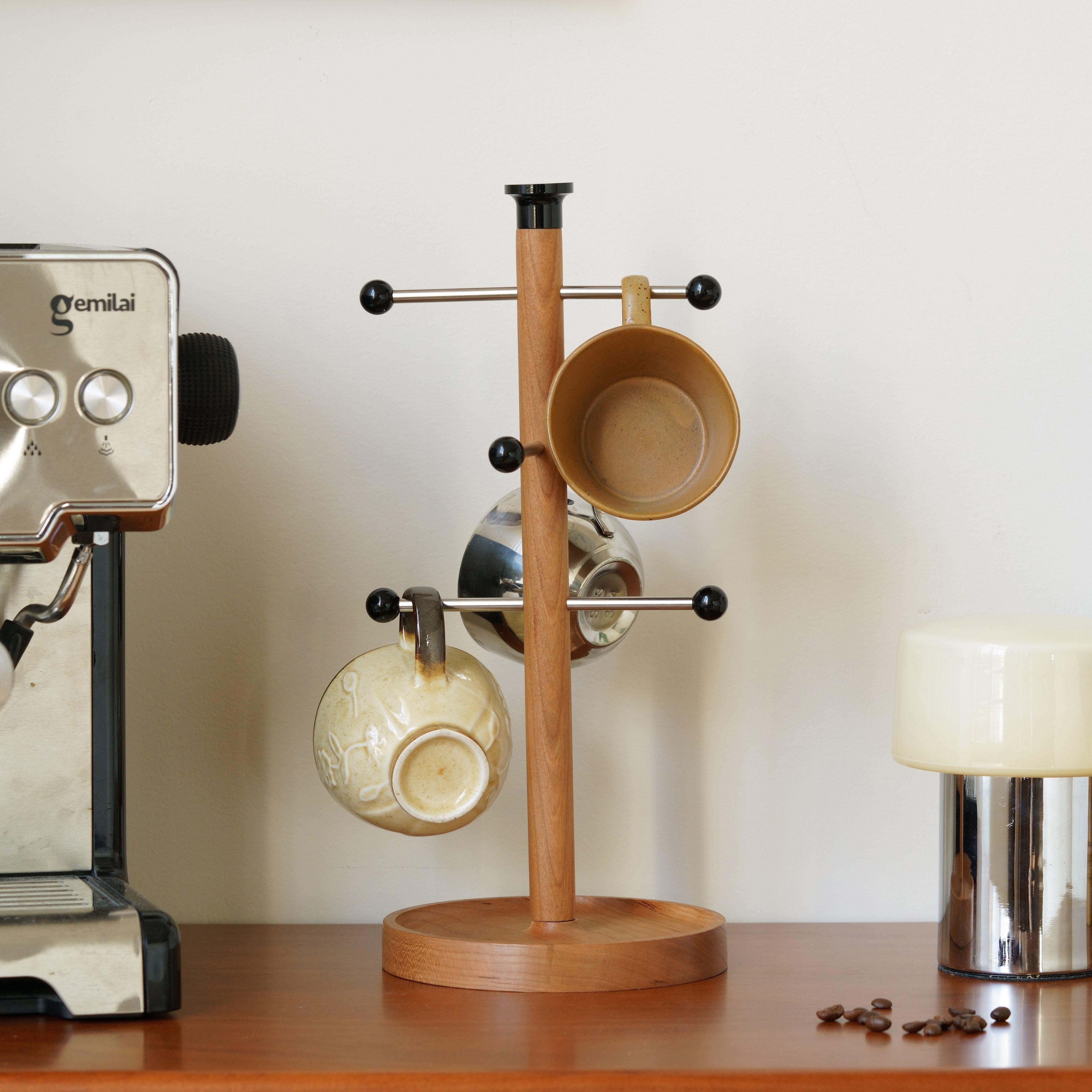Wooden Mug Holder – Modern Cup Stand in Cherry or Walnut Wood