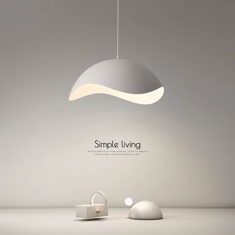 Modern Creative Eggshell-Style Pendant Light for Dining Area