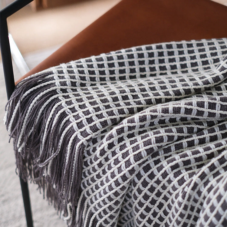 Chunky Knit Throw Blanket with Fringe – Decorative Living Room Blanket in Modern Style