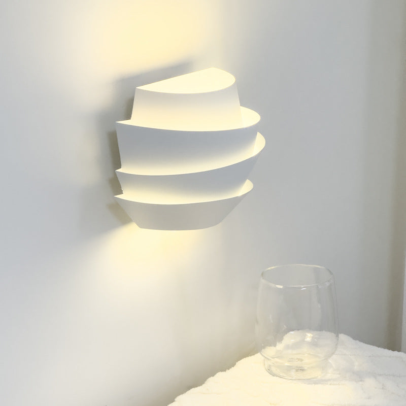 Decorative Pine Cone-Shaped Wall Light