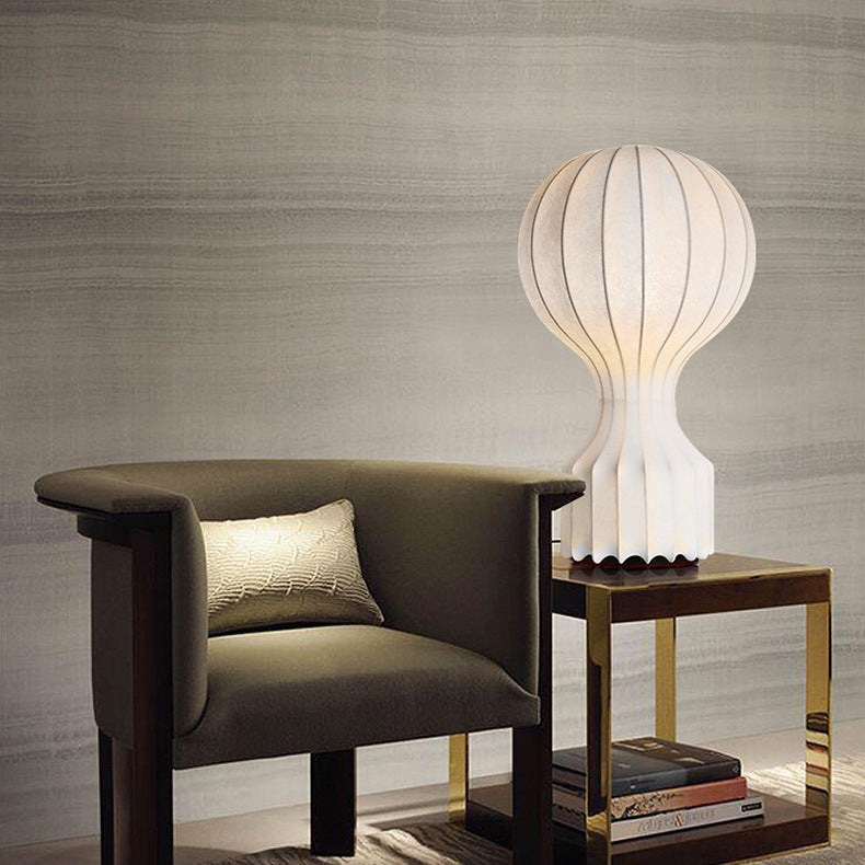 Wabi-Sabi Tafellamp van stof met paddestoeldesign
