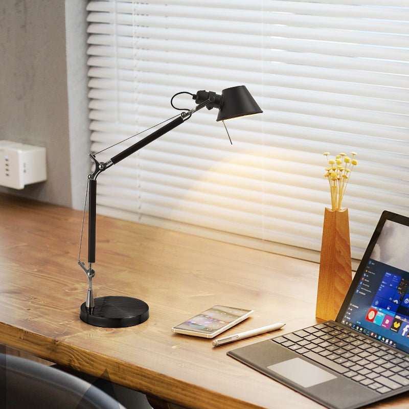 Moderne opvouwbare bureaulamp met lange arm