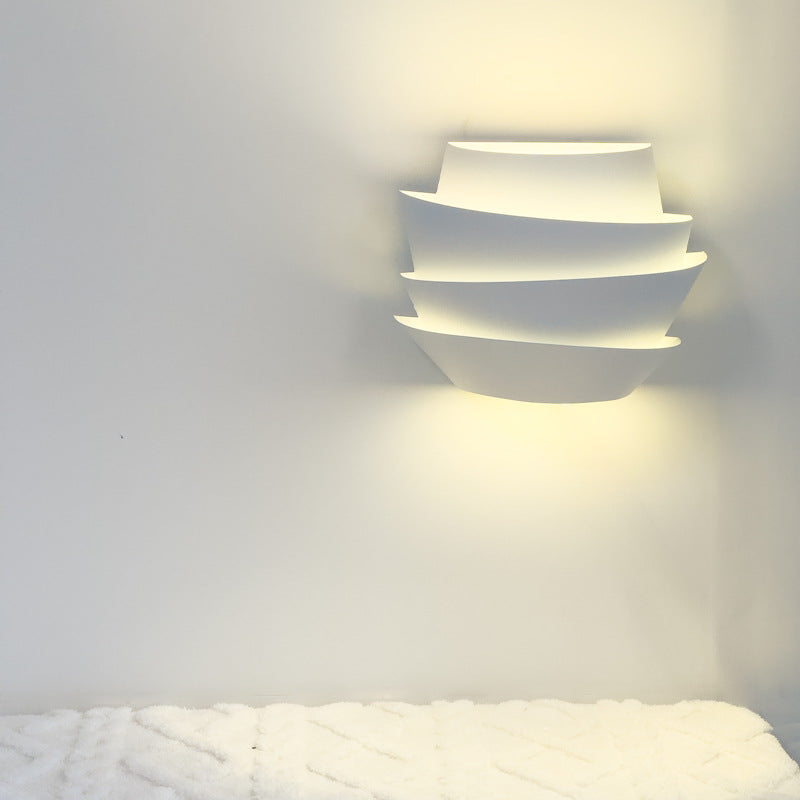 Decorative Pine Cone-Shaped Wall Light