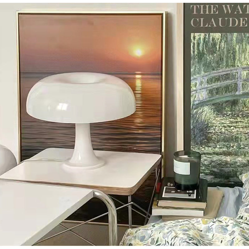 Moderne LED-Tischlampe, dimmbares Pilzdesign, warmweißes Licht, 360°-Beleuchtung, Polycarbonat, 6W, für Esszimmer und Heimdekoration
