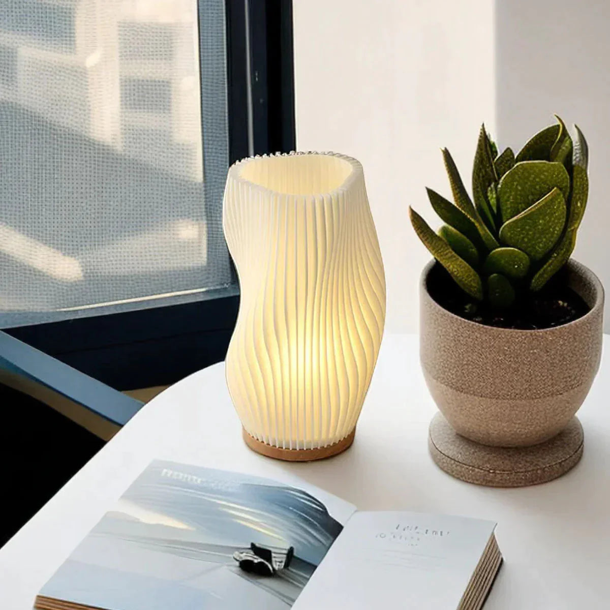 Wavecrest Lamp