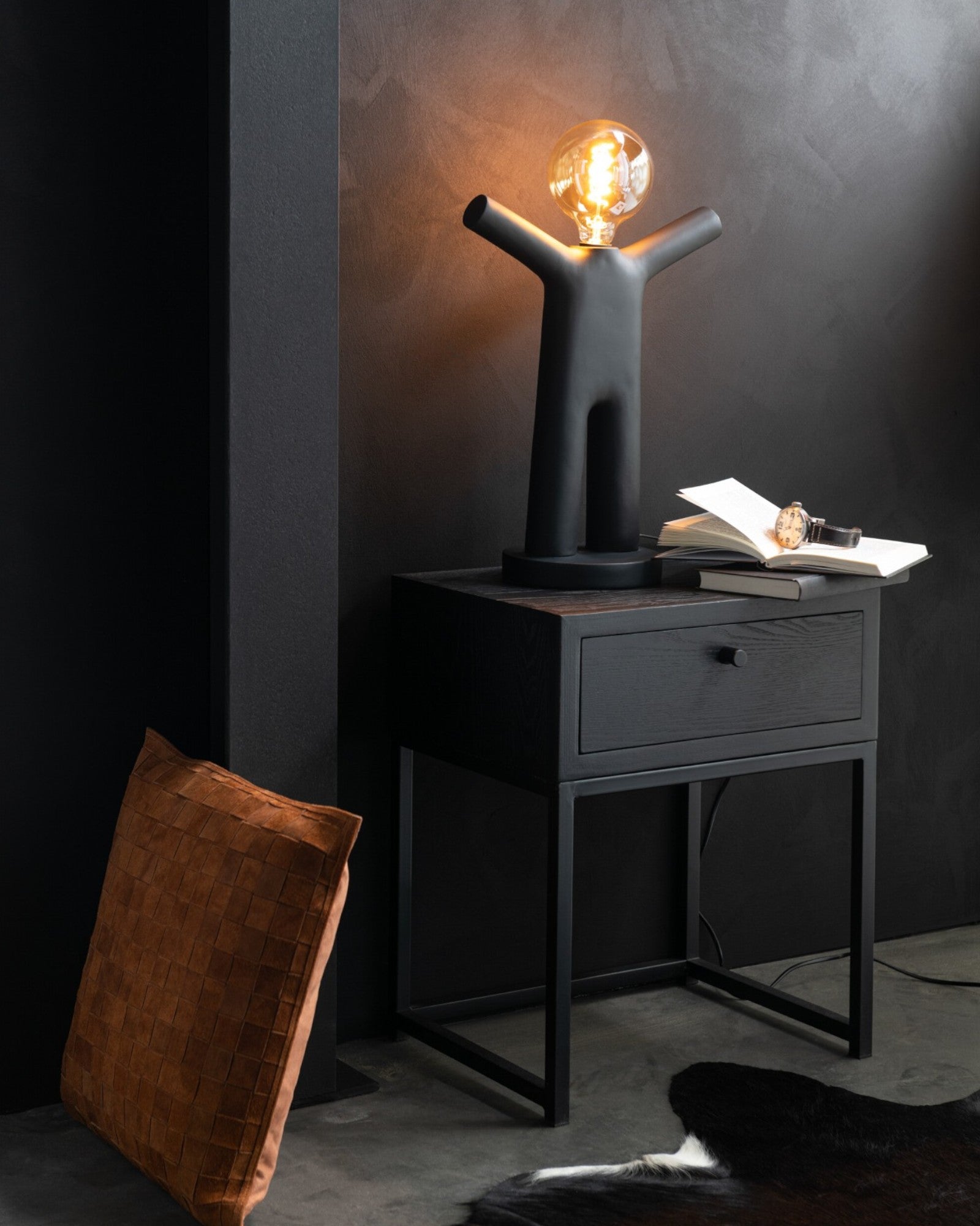 J-Line - Table Lamp - Modern Black Polyresin - E27 Socket - 44.5cm