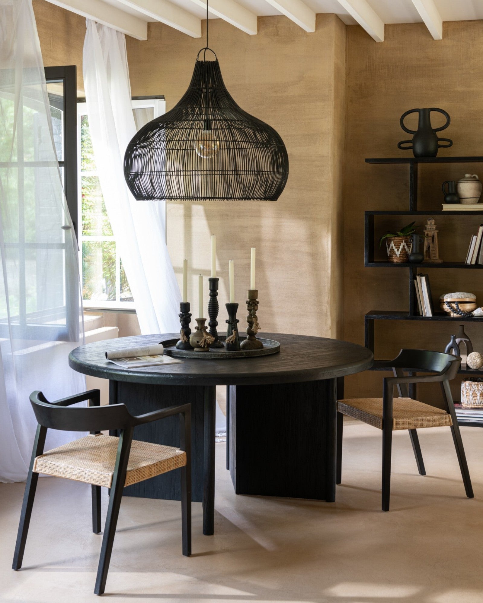 J-Line - Dining Table Round - Teak Black - 150 cm - Modern and Robust