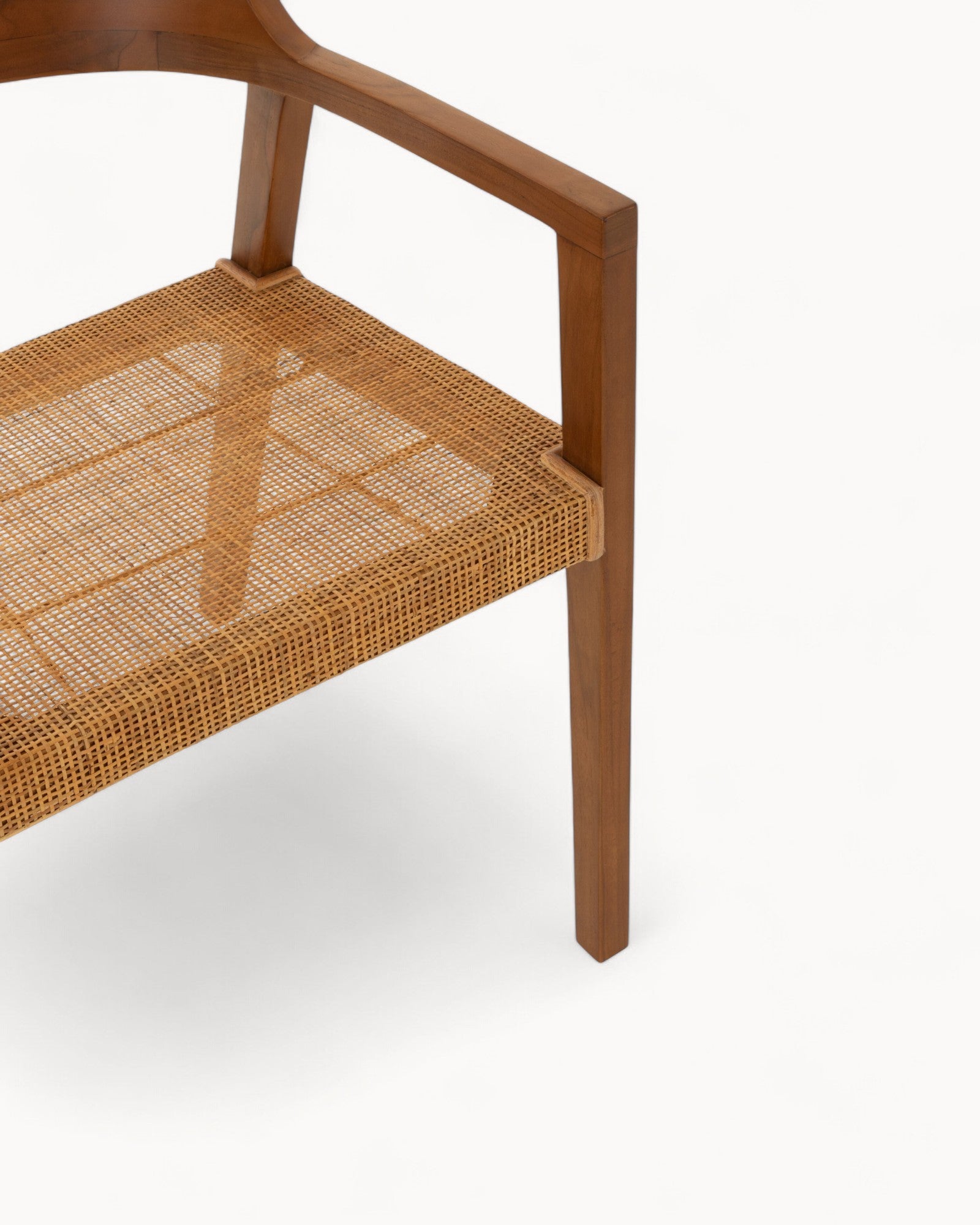 J-Line Emma Chair – Teak & Rattan – Brown – Comfortable Dining Chair