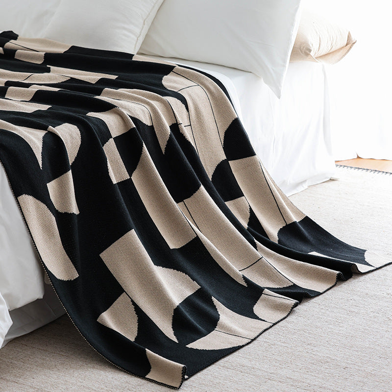 Geometric Knit Throw Blanket – Double-Sided Living Room Blanket for Stylish Interiors