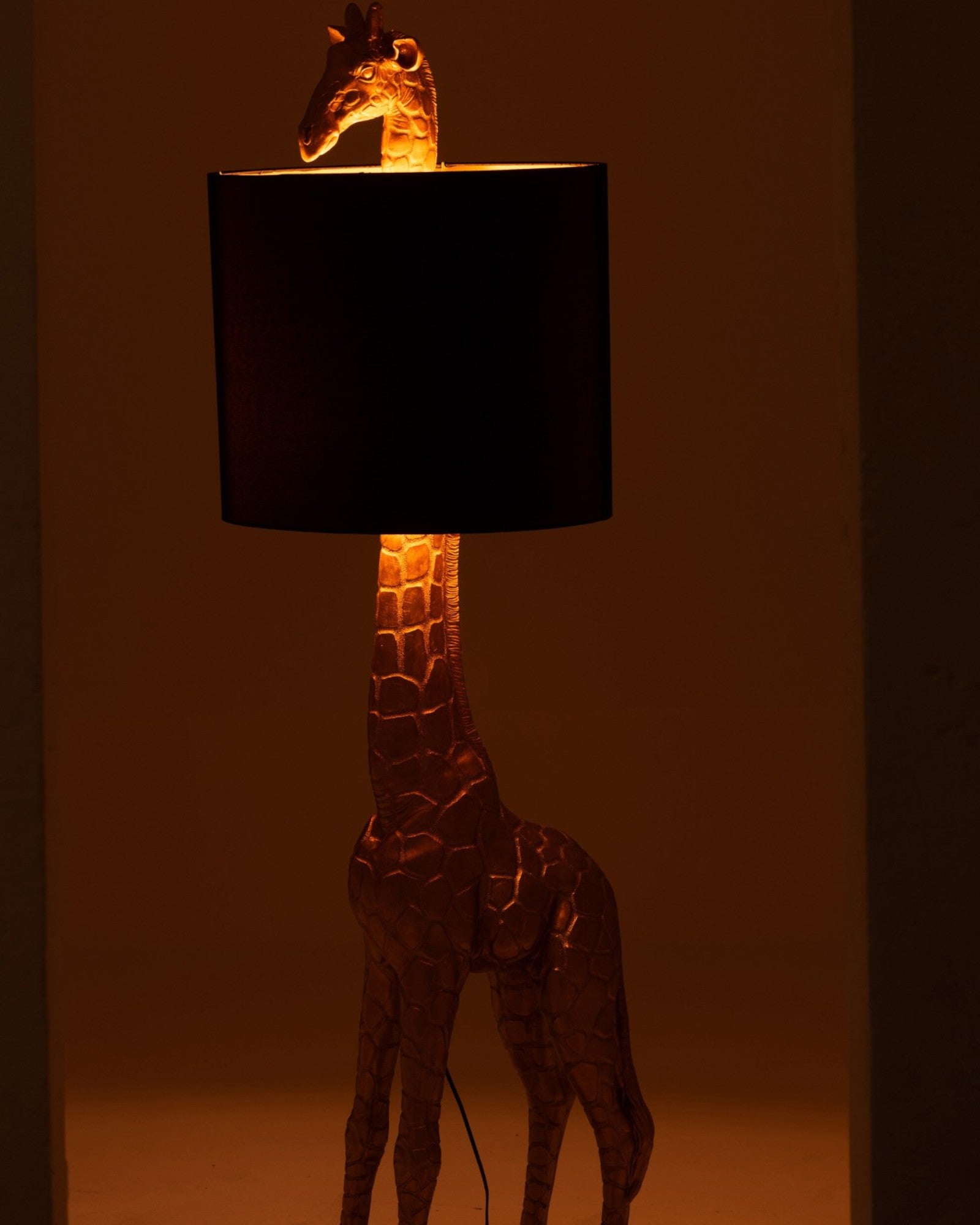Giraffe Gold Floor Lamp - Elegant Design in Black and Gold, 179 cm