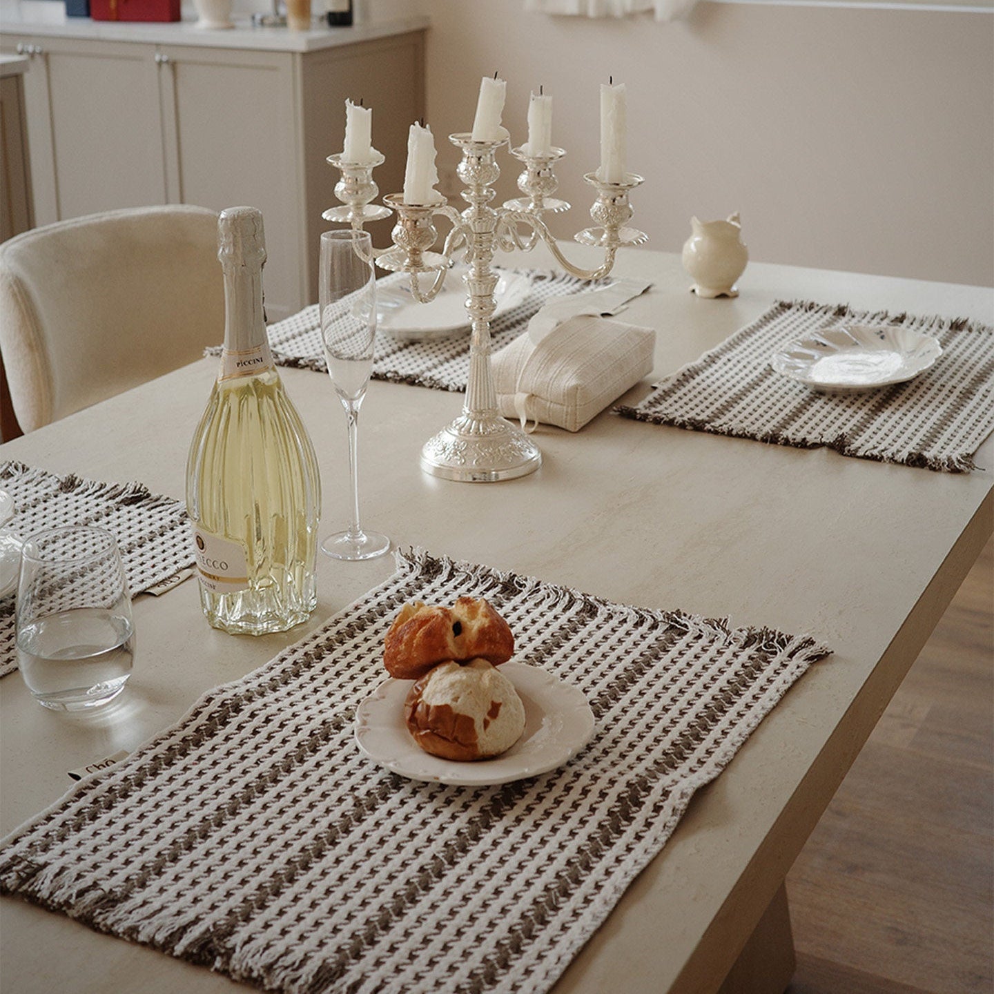 Vintage Fabric Placemat and Heat-Resistant Table Mat