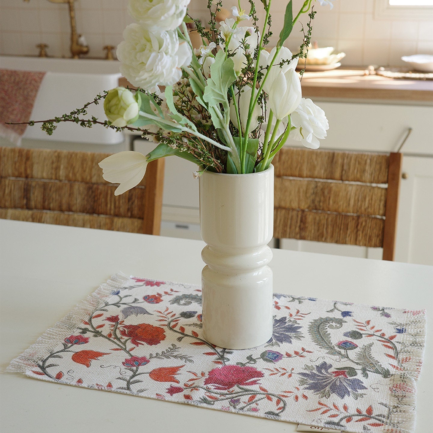 Vintage Fabric Placemat and Heat-Resistant Table Mat