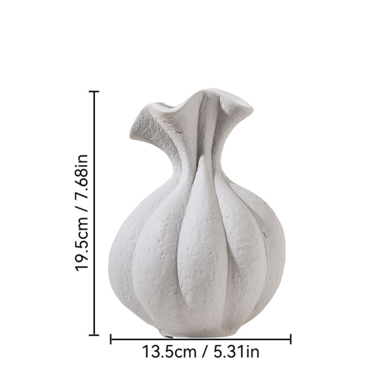 Sculpturale Keramische Vaas in Wabi-Sabi Stijl – Modern Decoratief Object met Organische Vorm