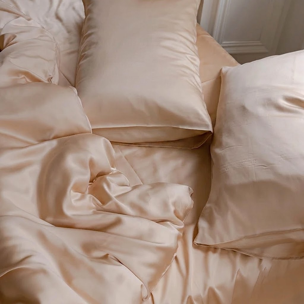 Summer Cooling Silk Bedding Set