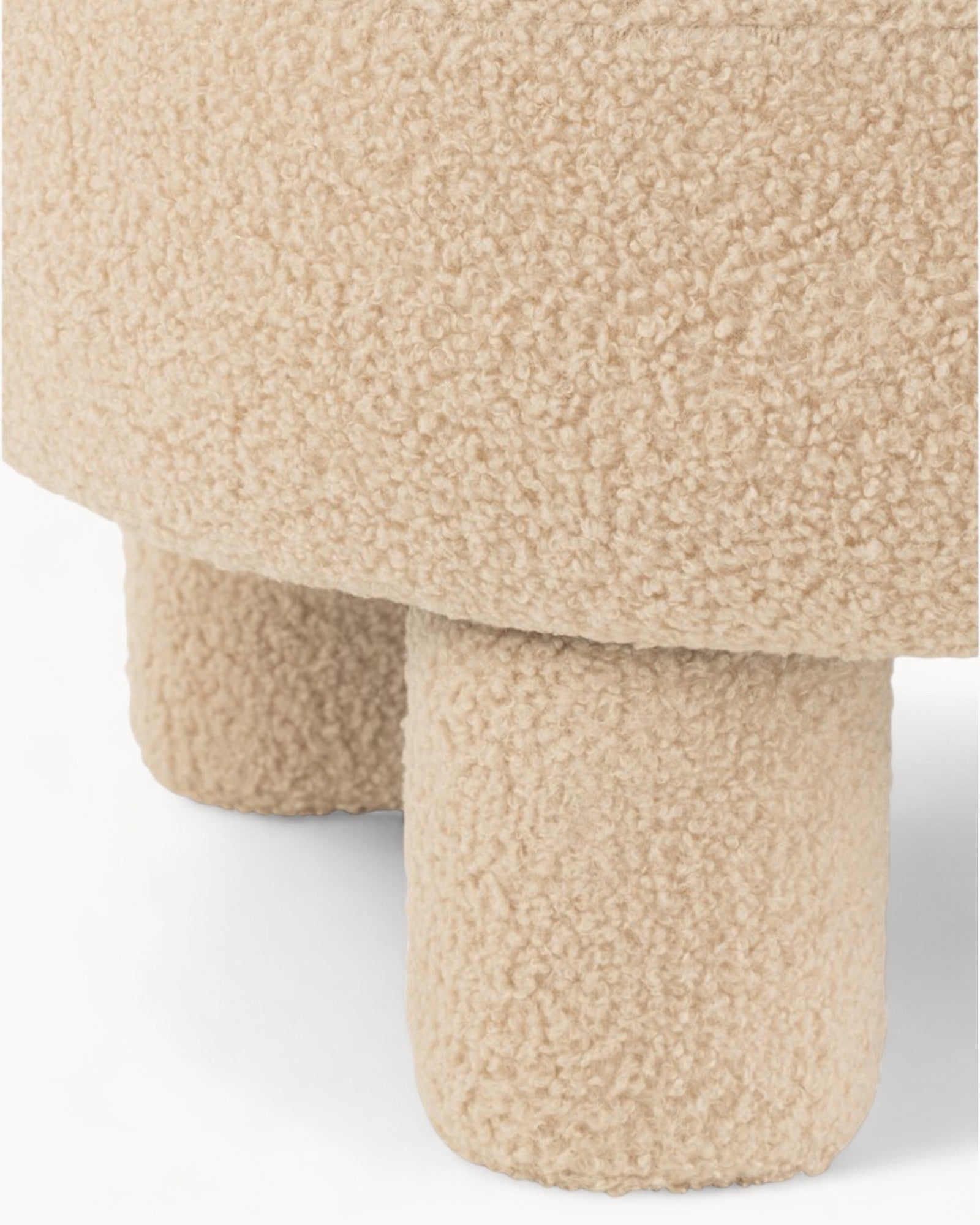 Stool with Chairback – Round Bouclé Beige – Soft & Modern Seating