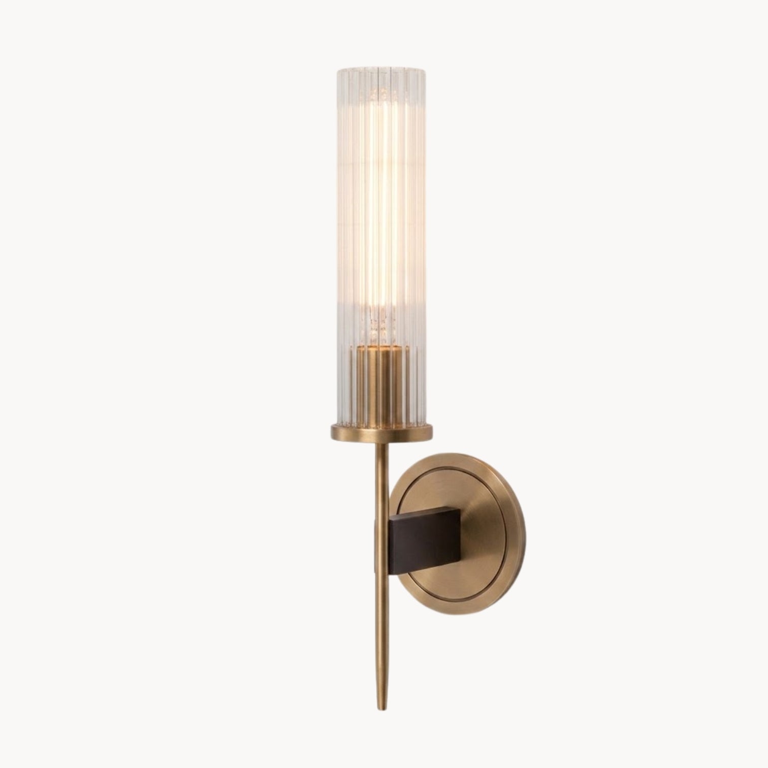 Elegante minimalistische koperen wandlamp