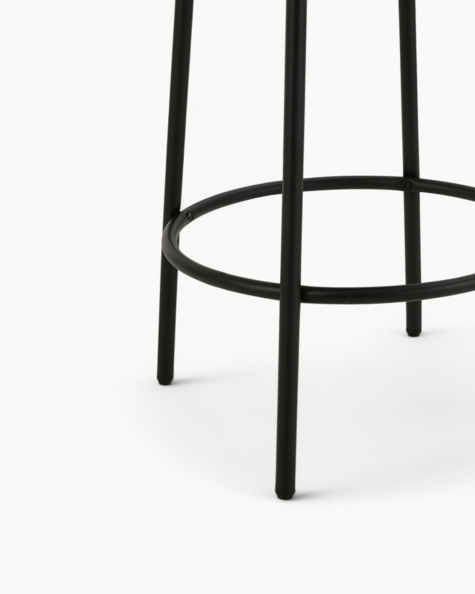 J-Line - Bar Stool Boucle - White & Black - Metal Frame - 67cm Seat Height
