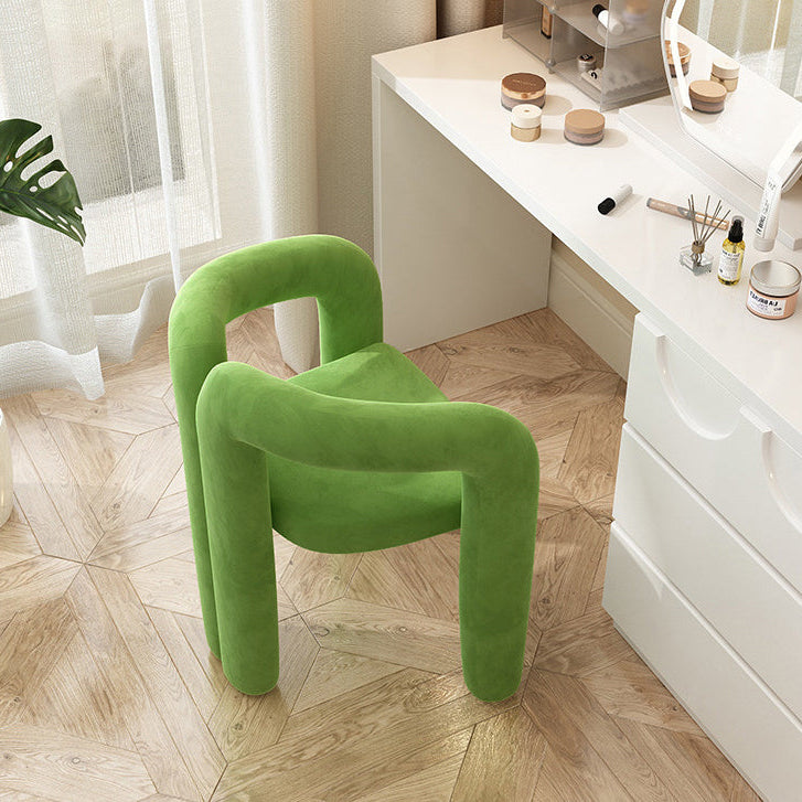 Eleganter Schminkstuhl im Cream-Stil fürs Schlafzimmer