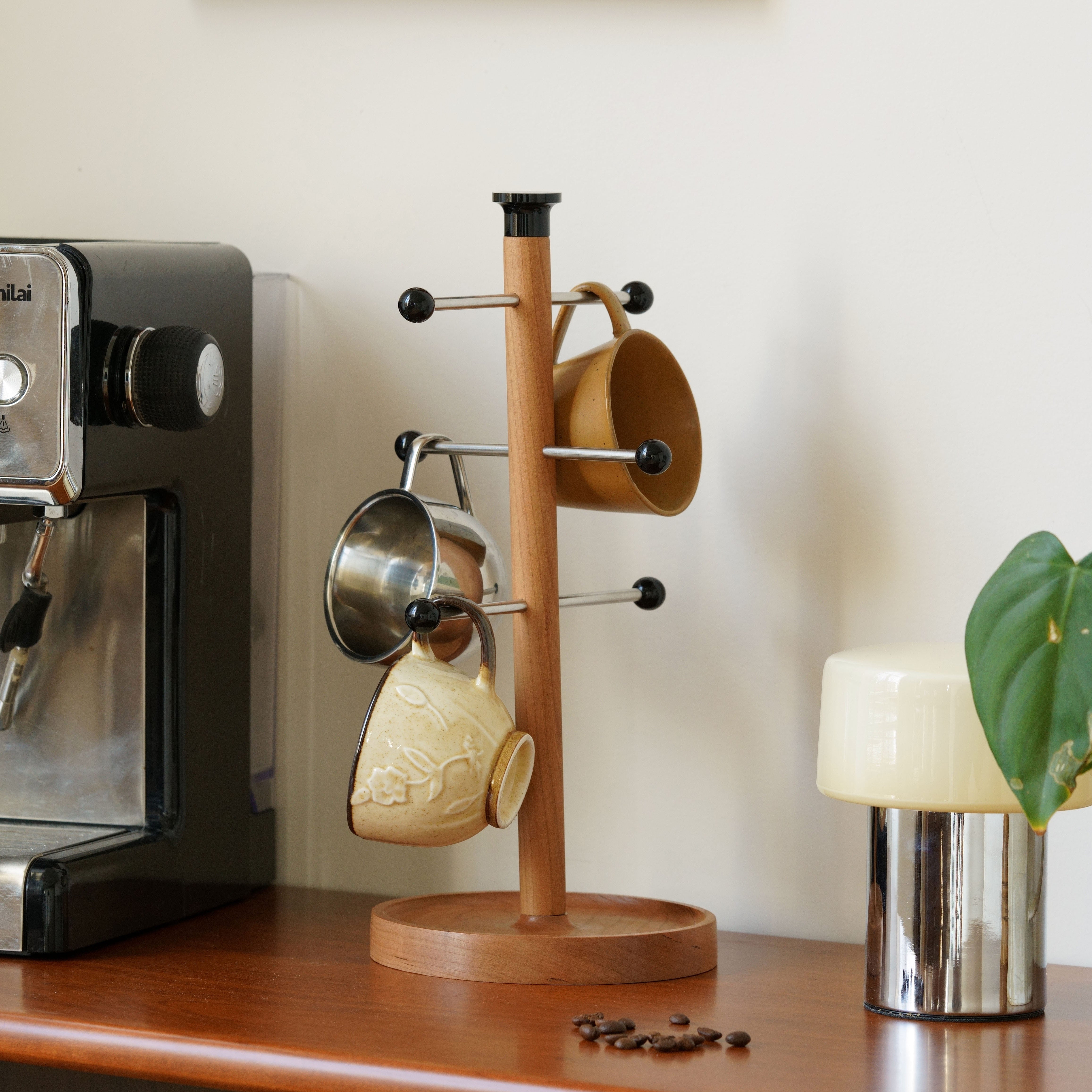 Wooden Mug Holder – Modern Cup Stand in Cherry or Walnut Wood