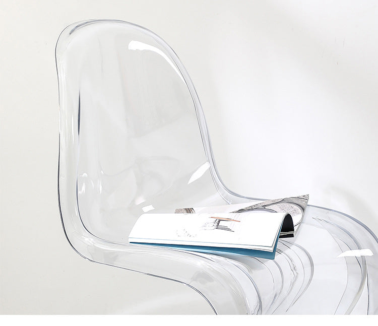 Ikonischer transparenter Loungesessel im Panton-Stil