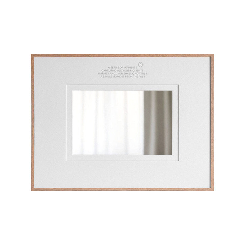 Franse wandspiegel met notenhouten frame – Vintage mid-century decor in minimalistische stijl