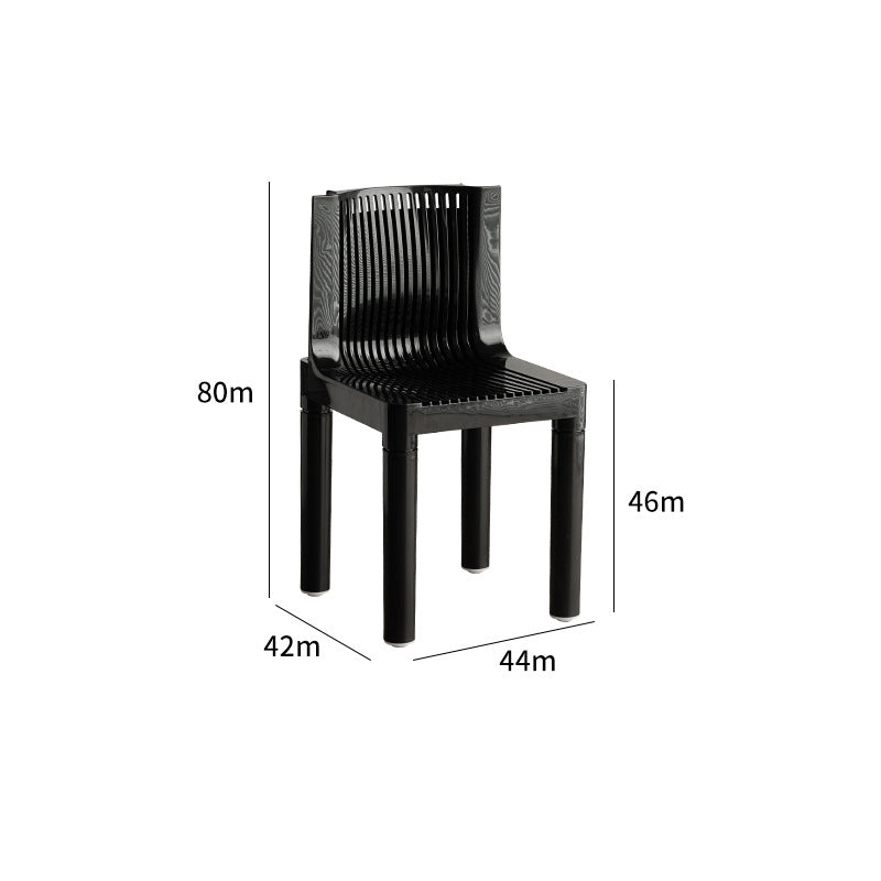 Minimalistische Loungestoel in Levendige Crèmekleurige Stijl